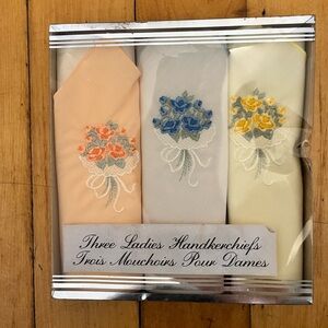 NIB Vintage Floral Embroidery Ladies Handkerchiefs (Set of 3)